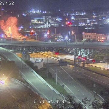 Massive bridge fire shuts down both directions of I-471 between Ohio and Kentucky