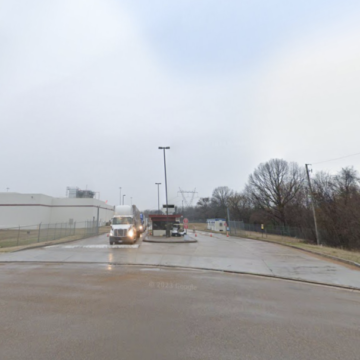 One dead in stabbing at Memphis distribution center