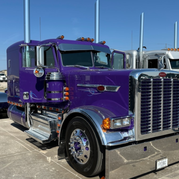 Dylan McCrabb Trucking’s custom 2024 Peterbilt 389X