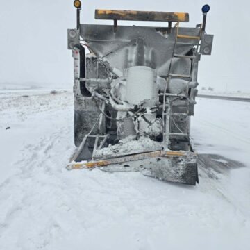 Truck driver cited for rear-ending Wyoming DOT snowplow