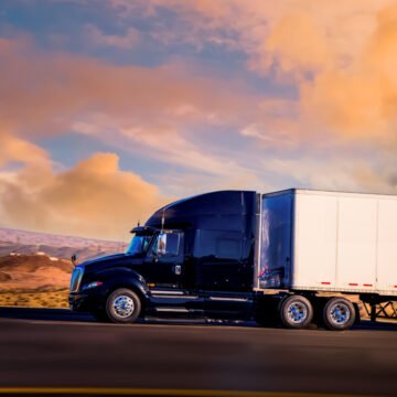 Truckers call on Trump to stop FMCSA’s speed limiter mandate