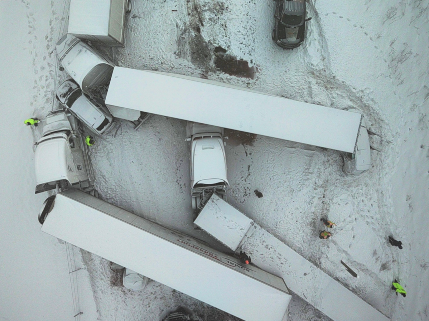 Sixteen vehicle crash reported on Michigan interstate