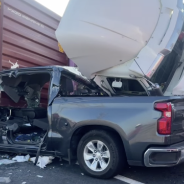 Screenshot-2025-01-03-at-9.37.40-AM.png Two trapped when semi truck lands on top of pickup on the 710 Freeway