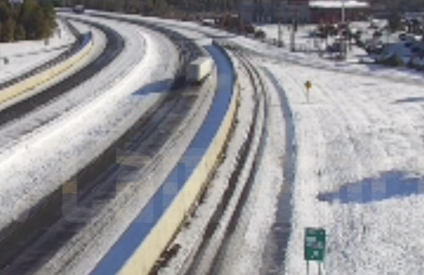 Tractor trailer waggles all over icy I-10 in Louisiana before finally losing it
