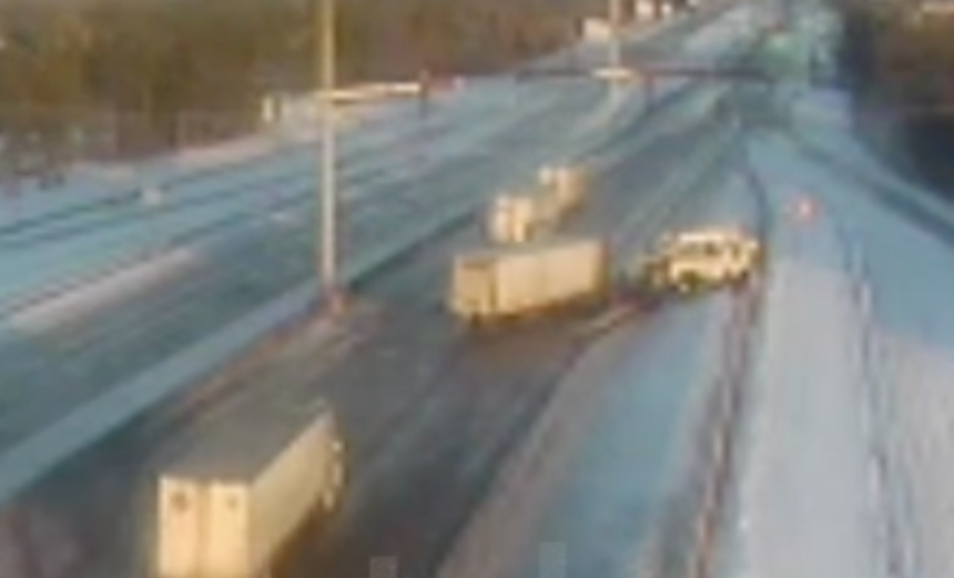 Watch Louisiana utility trucks cause chaos for truckers just trying to do their job