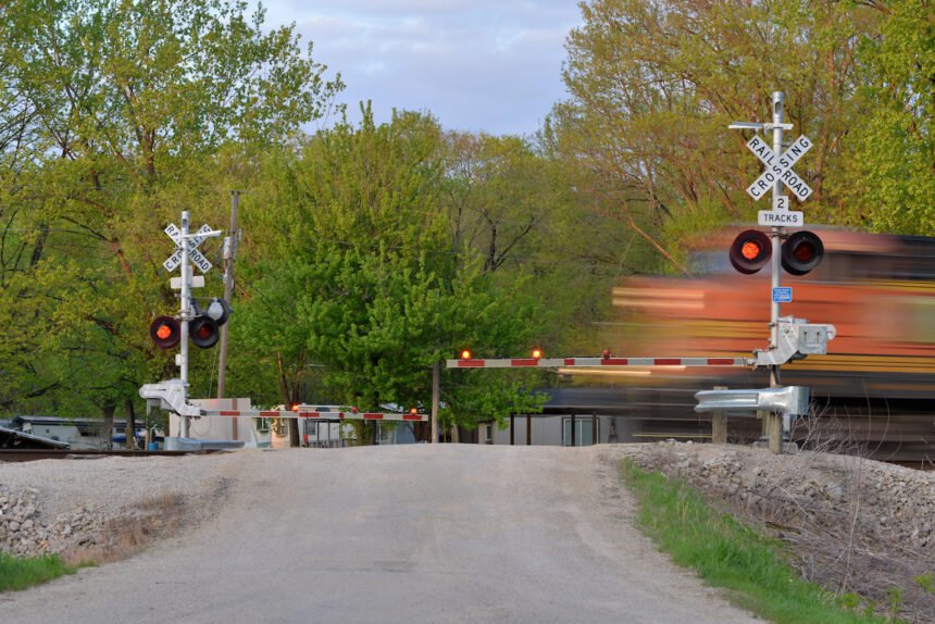 MDOT looking to reduce number of CMV railroad crossing issues with new pilot program 