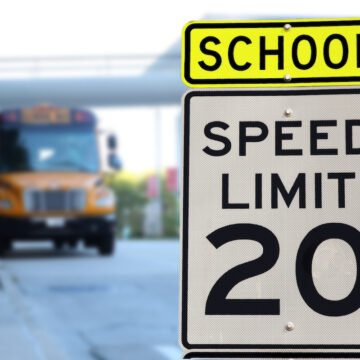 Petition banning semi trucks from school zones in FL county gets 1.5k signatures in a week